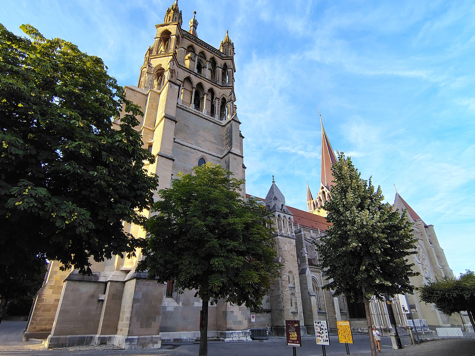 The cathedral from the street below, all four hundred vertical metres of city underneath it